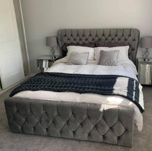 Oxford Wingback Bed – Regal Comfort with Deep Buttoned Elegance